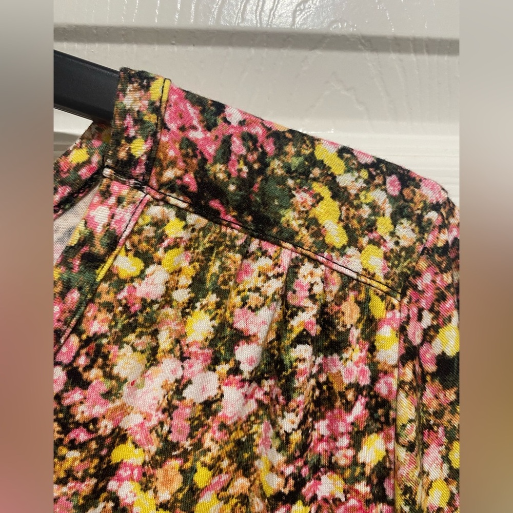 EVRI Women's V-Neck Abstract Floral Print Short Sleeve Tee Size 1X EUC - Picture 6 of 9